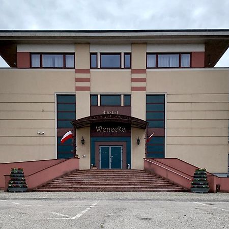 Nocowanie Restauracja Wenecka Hotel Klobuck Exterior photo
